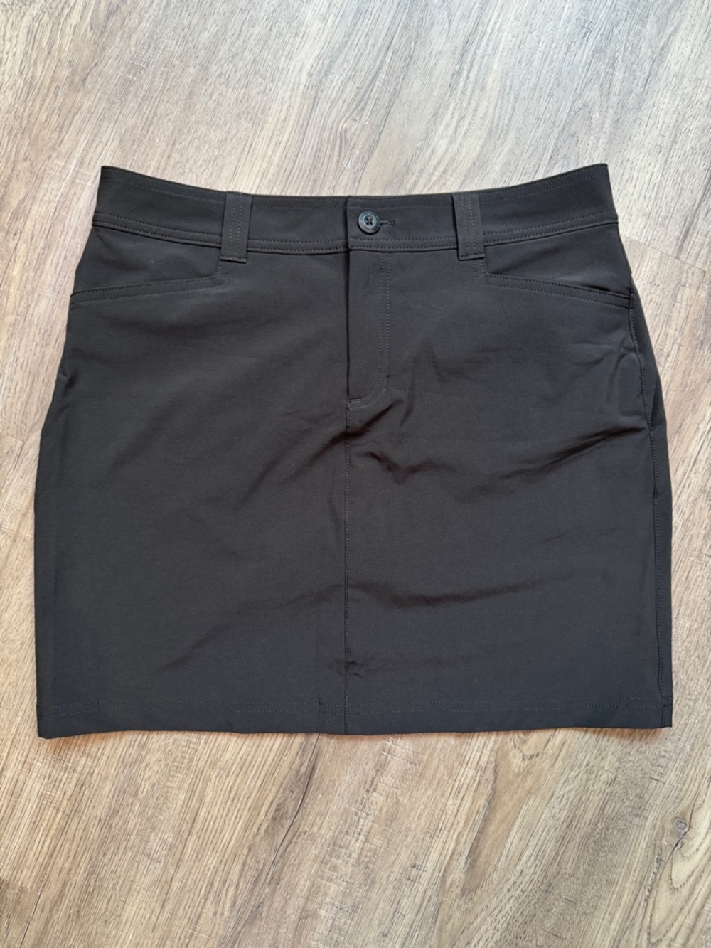 Eddie Bauer Black Women's Skort - Size 6